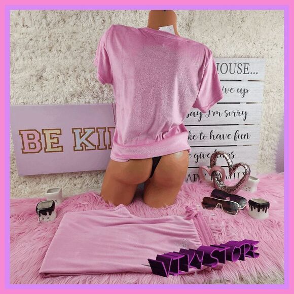 NWT {Juicy Couture} 2 Pieces Lavender Pajama Shirt ans Pants Studded Logo XL NWT - Picture 2 of 6